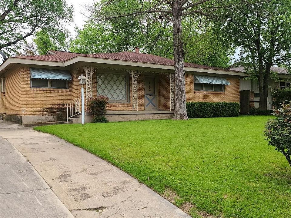 1st image of 2333 Emily Dr