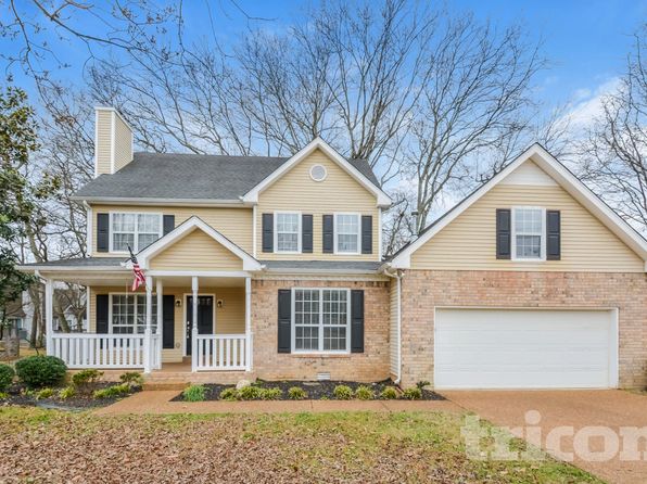 2863 Iroquois Dr