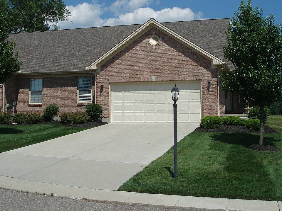 1st image of 810 Carriage Ln