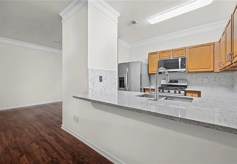 5662 Lawley Dr — Photo 10
