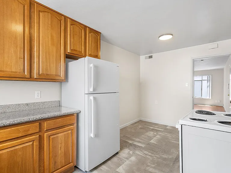 643 Beacon St #2 - 1 bedroom | 1 bath — Photo 20