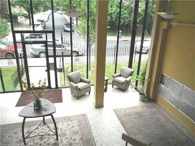 40 Owen St #AB — Photo 12