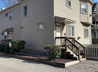 74 Lakewood St APT 2R, Worcester, MA 01603