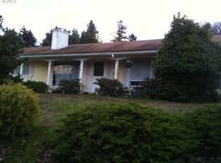 12516 NE Couch St, Portland, OR 97230