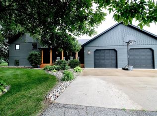 1307 Libra Ln, Fargo, ND 58104