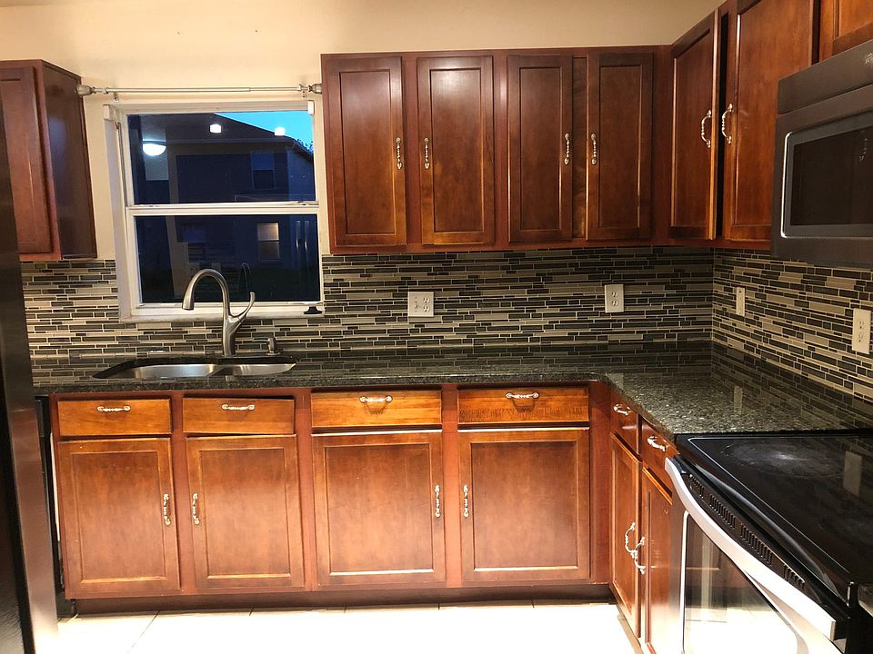 1st image of 937 Windrose Dr