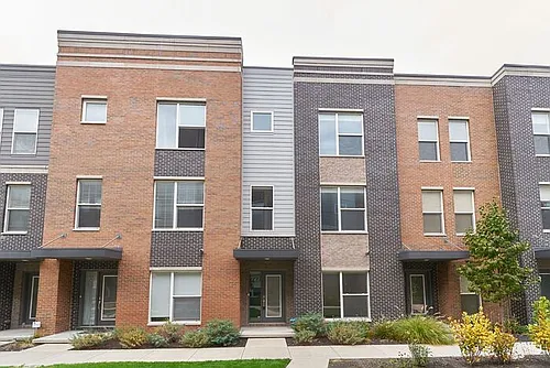 727 Perth Ln Photo 1