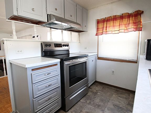 5th image of 278 Newbury St Lot 65