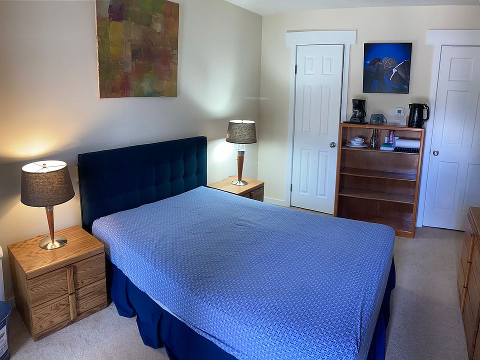 Full sized Bed with 2 Nightstands