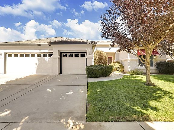 3rd image of 1827 Butte Vista Ln