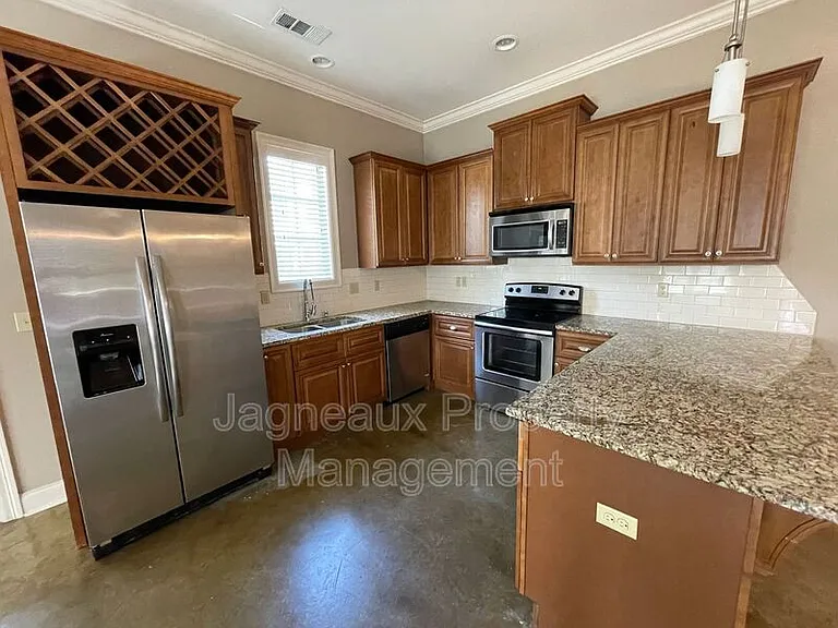 117 Shallowford Dr — Photo 3