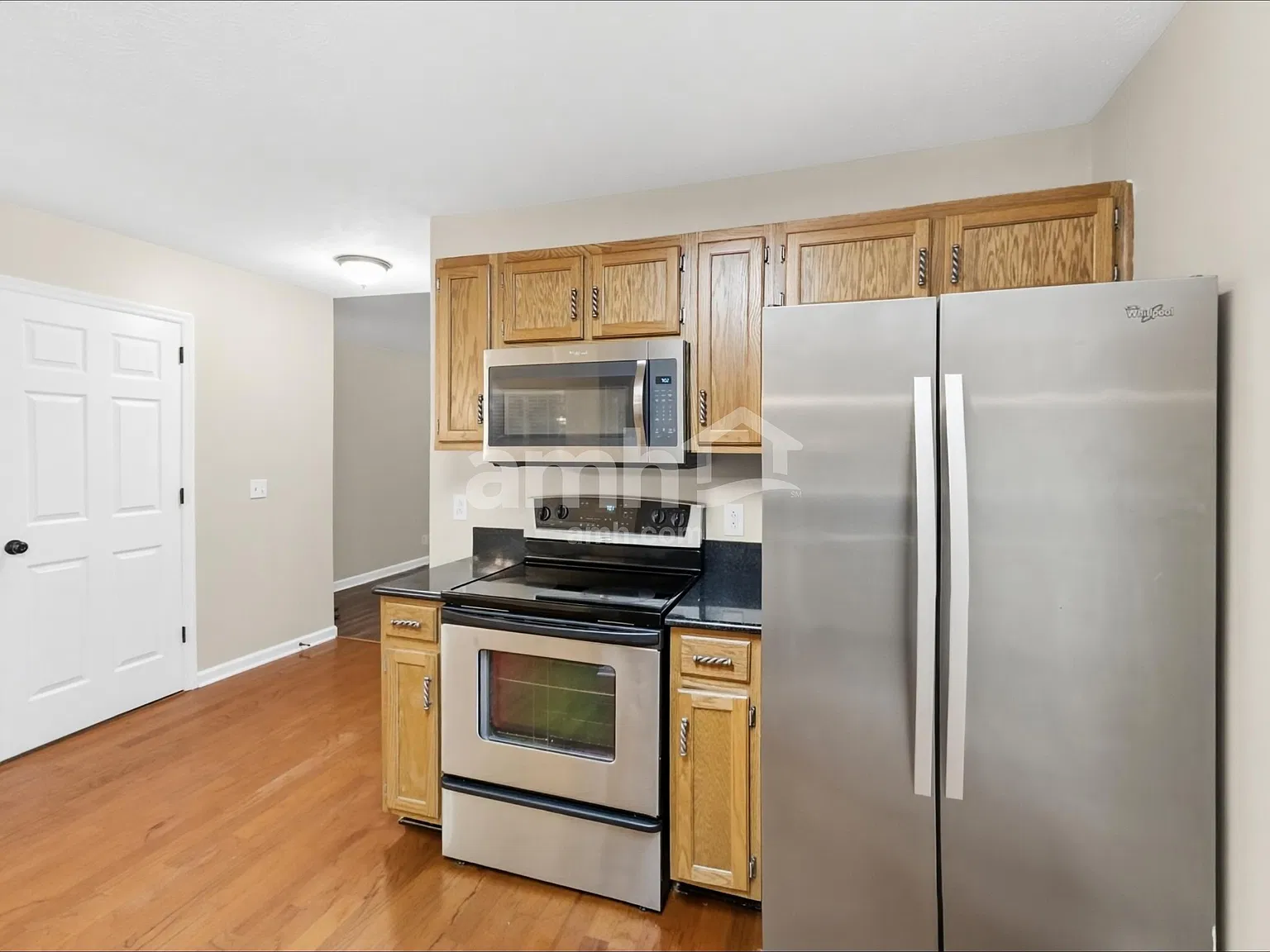 3 bed, 2.0 bath, 2297 sqft, $2,630 — Photo 4
