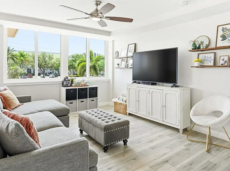 223 Island Way #2D — Photo 16