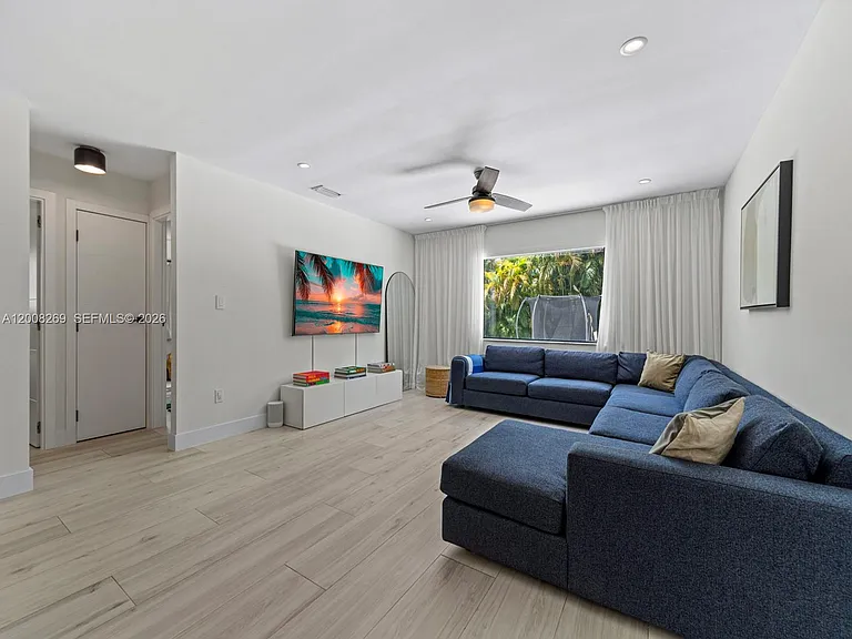 11998 SW 51st Ct — Photo 11
