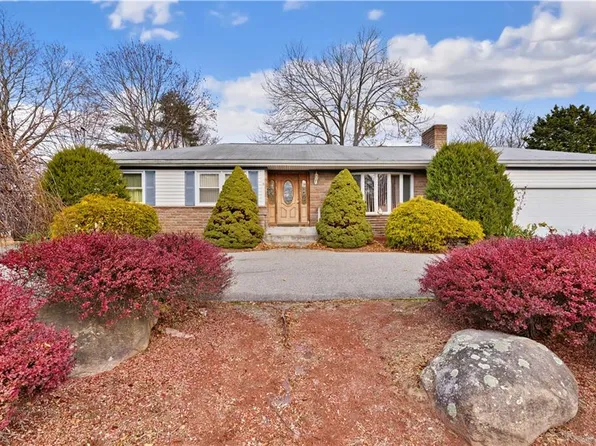 9 Florence St, North Providence, RI 02904