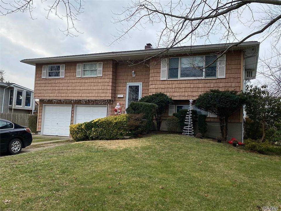 2nd image of 460 Freeman Ave
