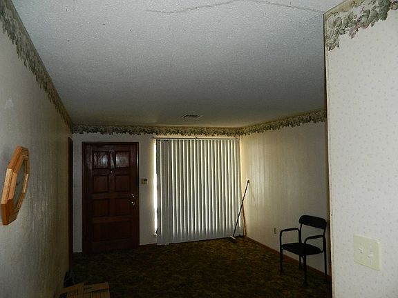 4th image of 2238 NW 40th St