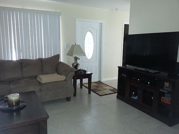 4th image of 433 Granada Blvd Unit 2