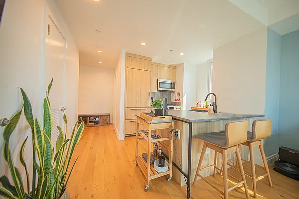 Rented by Nest Seekers International | media 3