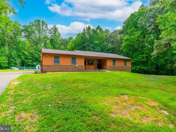 1440 Crow Haven Ln, Huntingtown, MD 20639