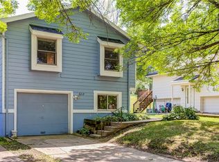 608 N North St, Indianola, IA 50125