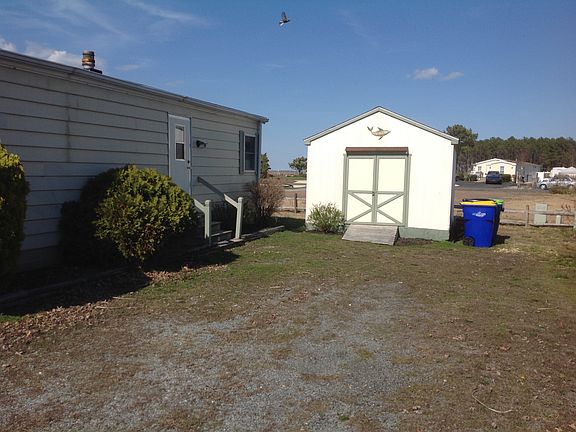 4th image of 167 Holly Berry Drive