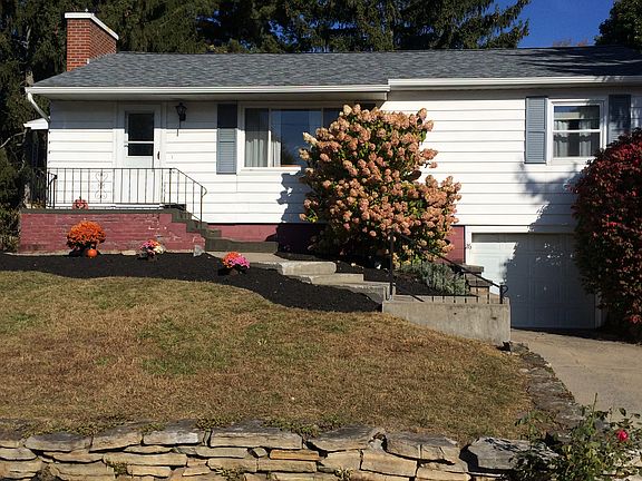 3rd image of 26 Oneida St