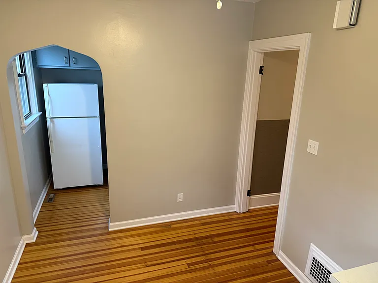 3821 Glenmore Ave #2 — Photo 14