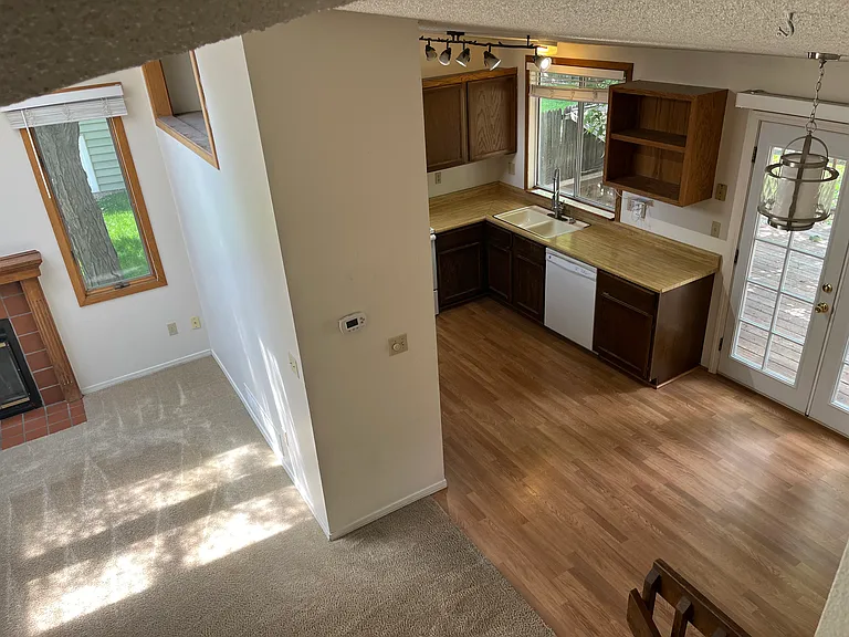 253 S Lincoln Ave — Photo 25