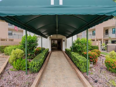 7513 Fairfax Dr #107, Tamarac, FL, 33321