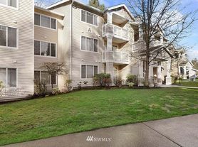 15300 112th Ave NE