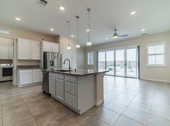 5th image of 8338 Simsbury Dr
