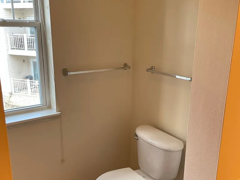 Door Creek Apartments — Photo 23
