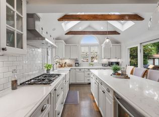 24 Puritan Ln, Dedham, MA 02026