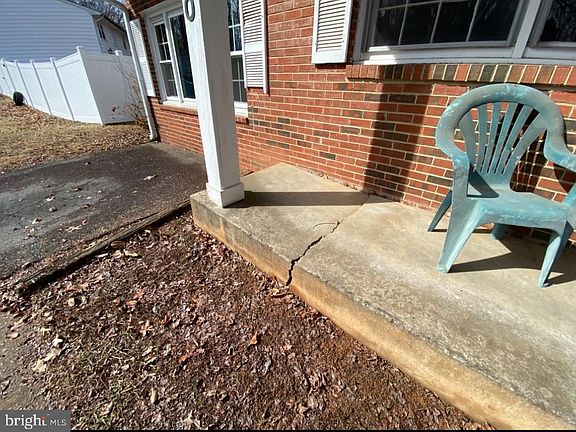 3rd image of 4520 Edinburg Dr