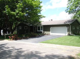 344 Meadowood Ct, Viroqua, WI 54665