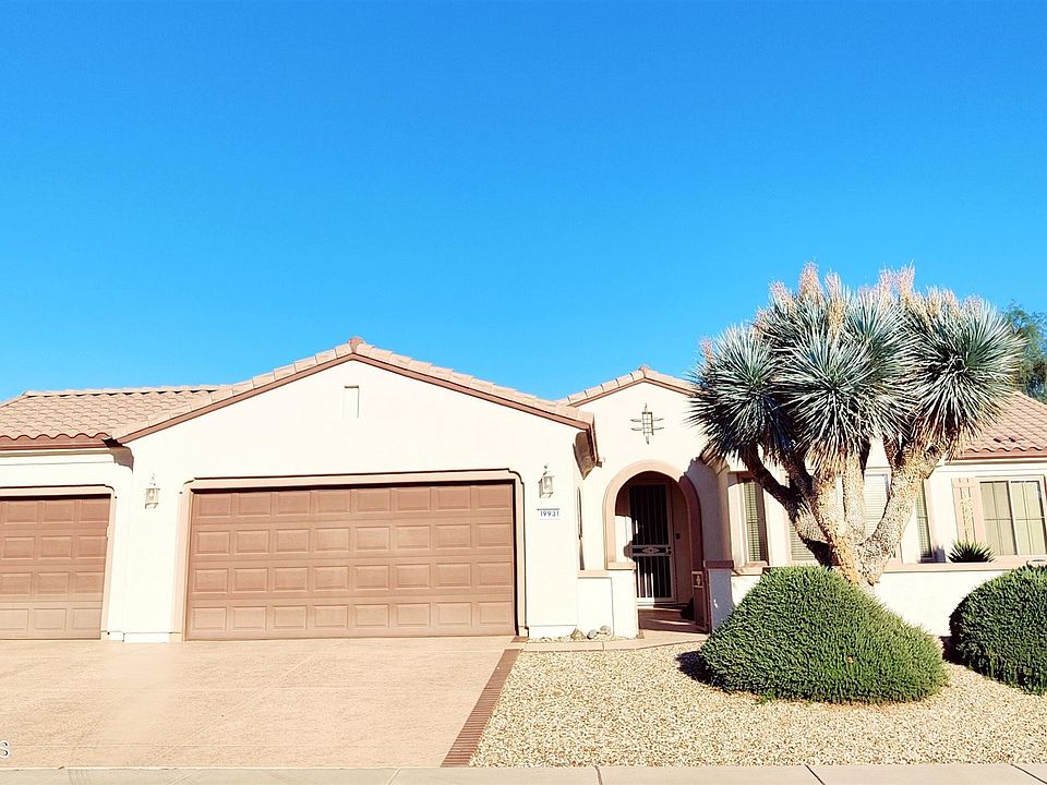 1st image of 19931 N Golden Barrel Dr