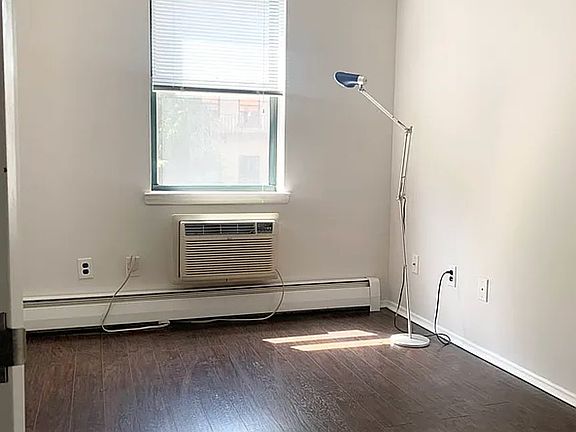 5th image of 112 W 128th St #2