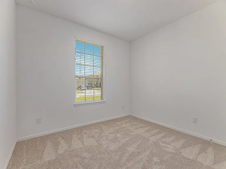 235 Pine Cavern Dr — Photo 11
