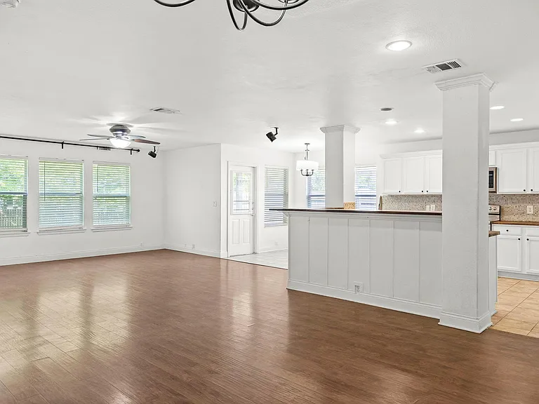 789 Kingfisher Ln — Photo 6