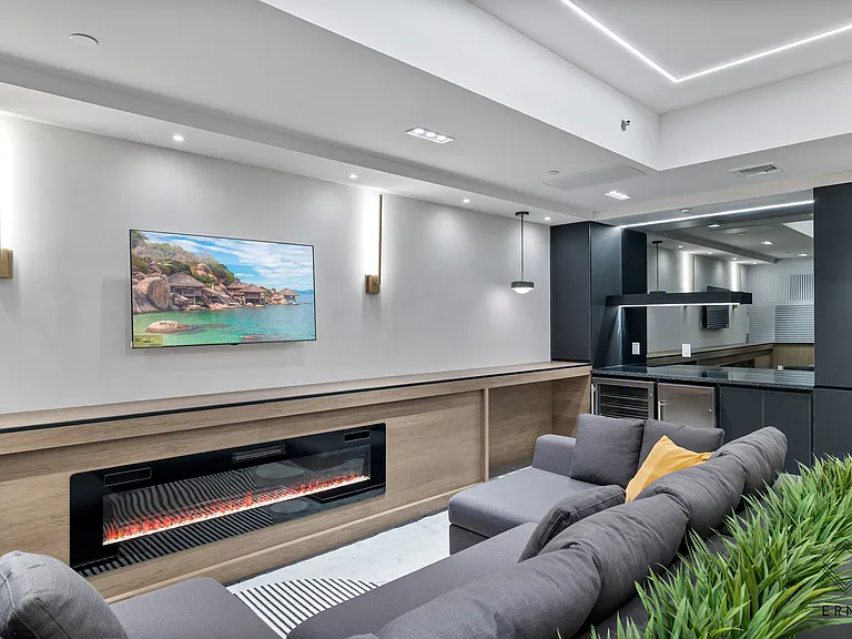 80 Linden Blvd #8R — Photo 18