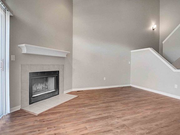 4th image of 31173 Livingston Dr