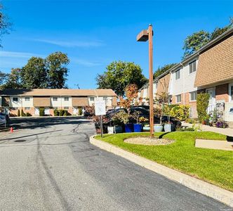 565 Avenue A #206, Uniondale, NY, 11553