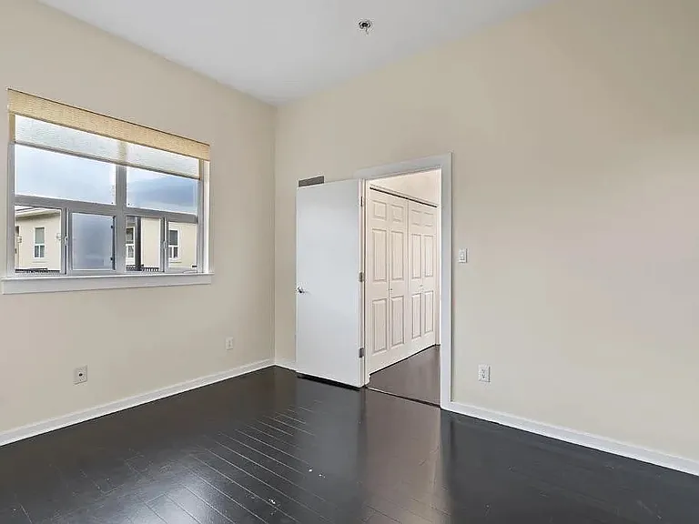 1310 S 1st St #310 — Photo 32