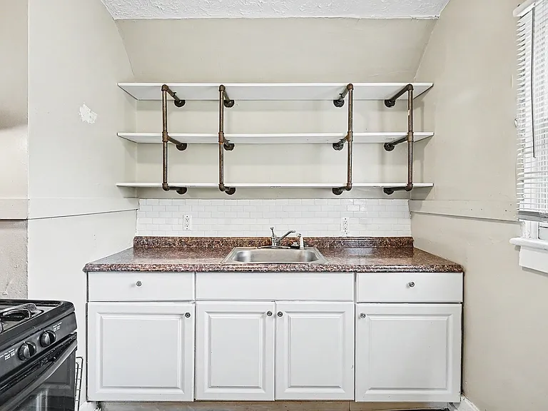 203 S Marshall St #2 — Photo 13
