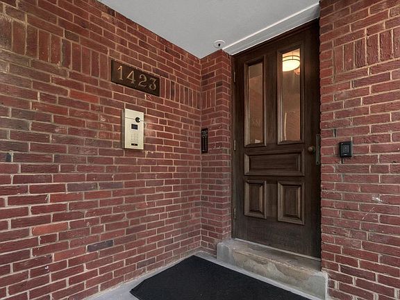 4th image of 1423 N Nash St APT 2