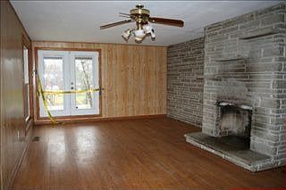 5th image of 252 Halstead Dr