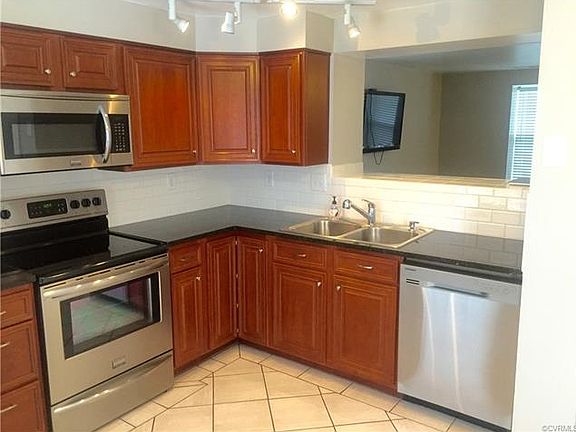 5th image of 3027 Montfort Loop #3027