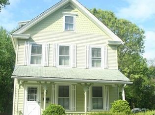 21 Pendleton Ave, Chicopee, MA 01020