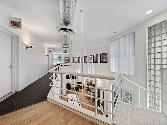5th image of 740 N Ogden Ave Ste 1